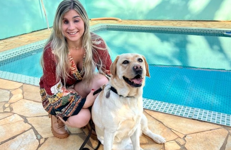 cao-guia-tambem-brinca